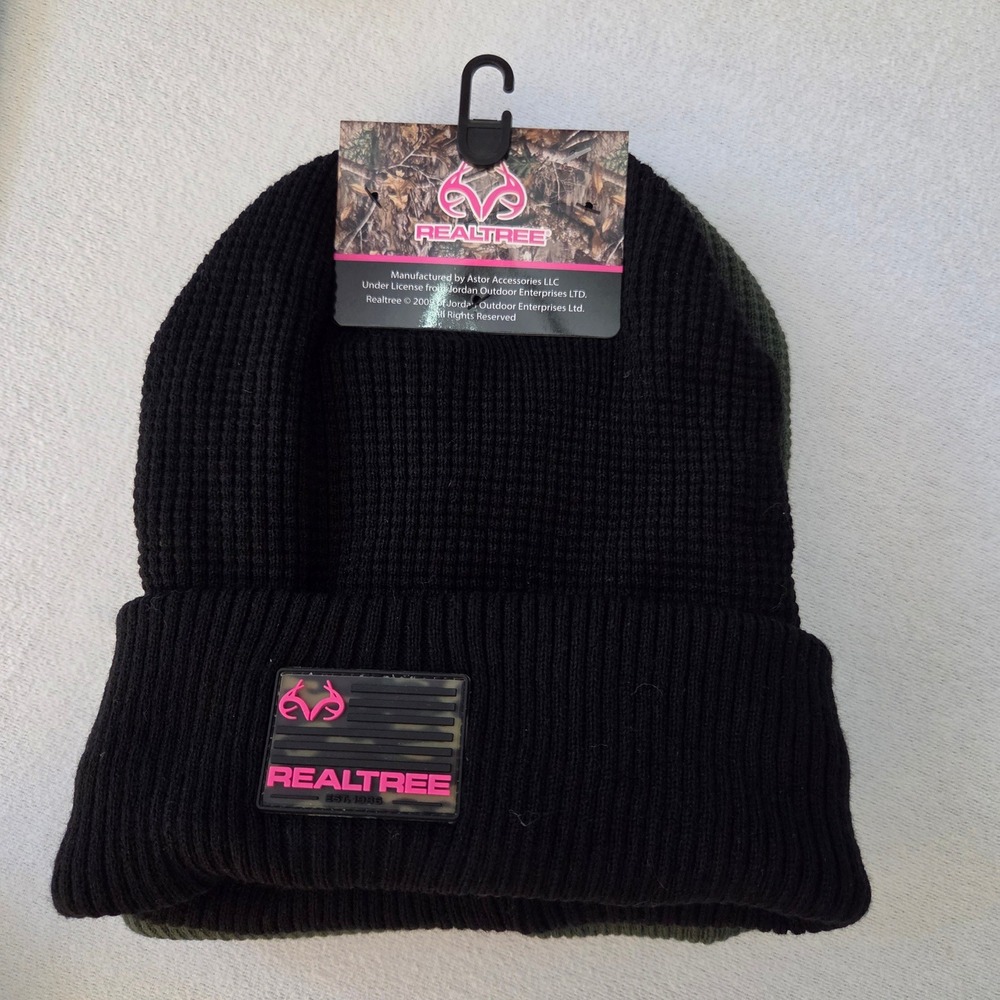 Realtree Women 2-Pack Plush Lined Beanie Hats Black Olive Green Waffle Knit NEW